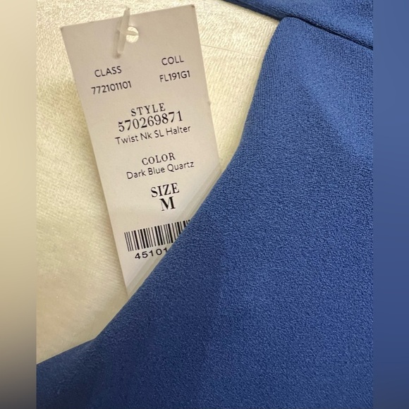 White House/Black Market, NWT, twisted halter, hidden zip back, stretchy! Size M - Picture 3 of 4